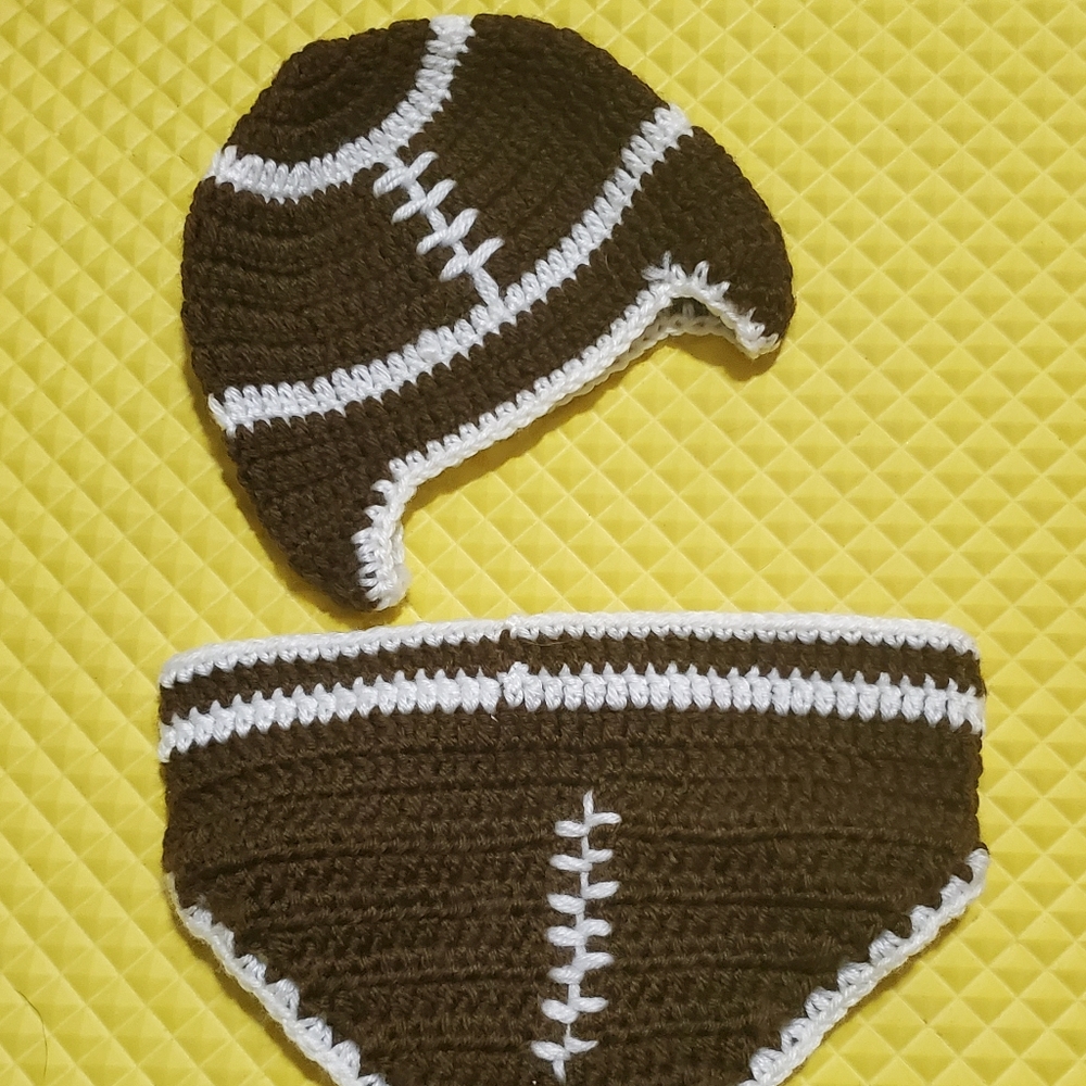 Newborn Football Photo Outfit